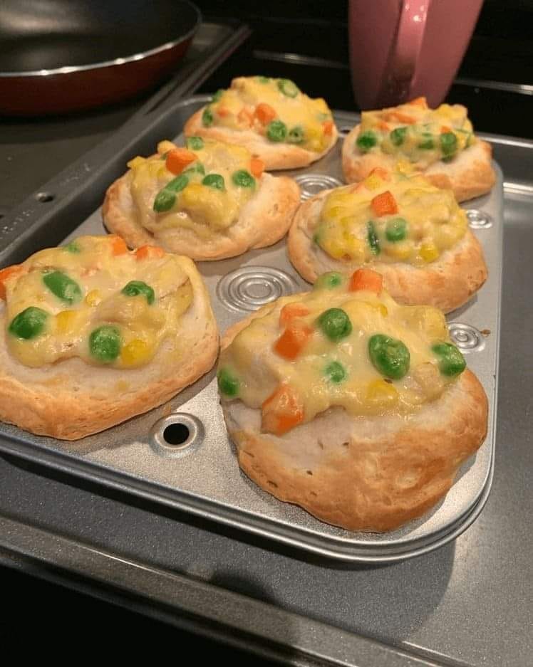 Best MINI CHICKEN POT PIES