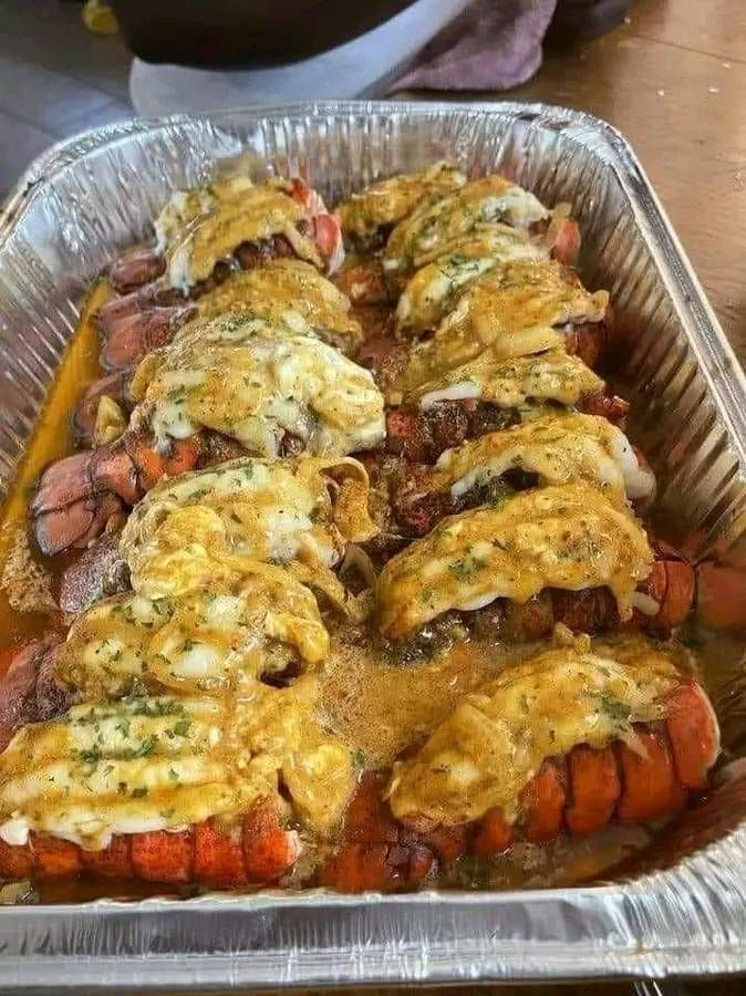 Lemon Garlic Lobster Tails