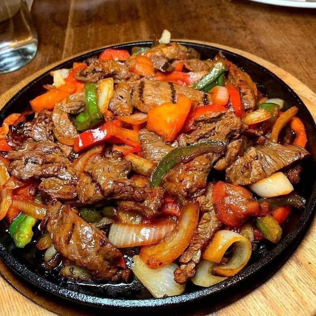 SPICY STEAK FAJITAS