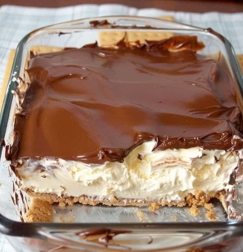 Decadent No-Bake Chocolate Eclair Dessert