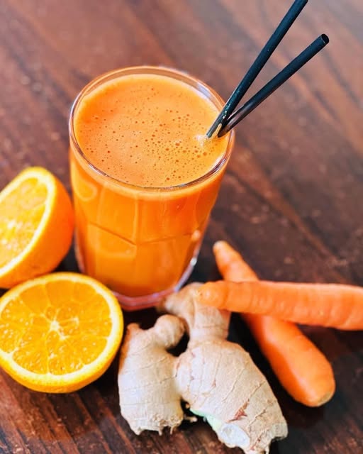 Revitalize Your Mornings: The Ultimate Energizer Juice with Carrot, Ginger, and Orange