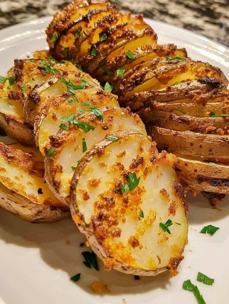 Sliced Baked Potatoes: A Crispy, Easy-to-Make Side Dish for Any Occasion