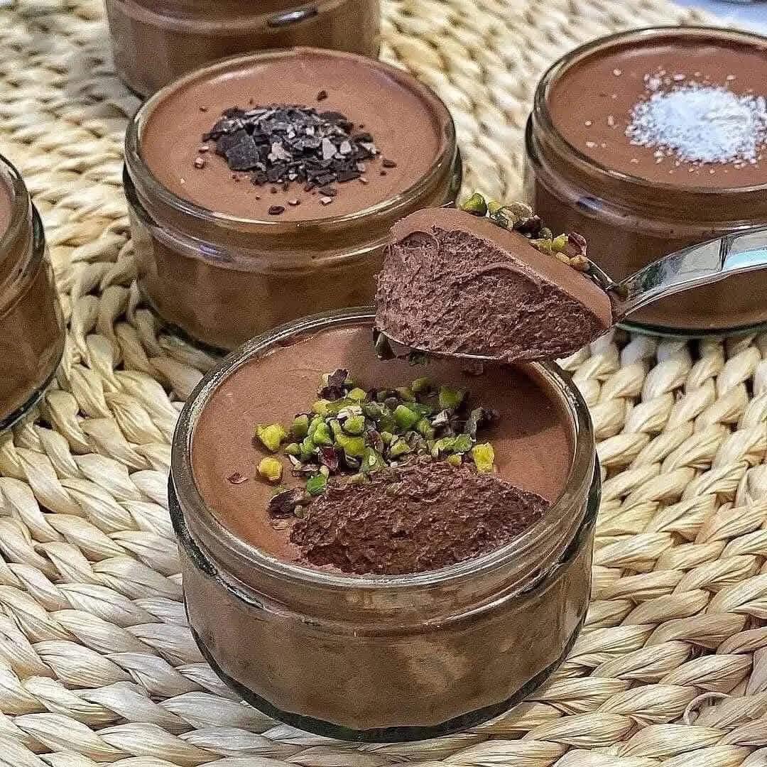 Easy Recipe: Eggless Chocolate Dessert with Just Two Ingredients