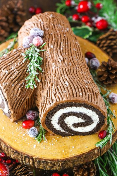 Yule Log Cake (Bûche de Noël)