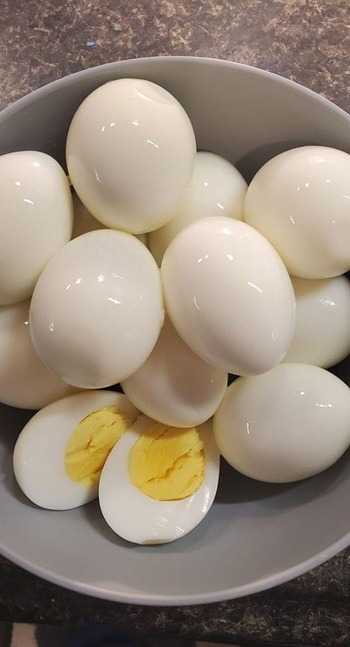 Hard-boiled eggs in the Air Fryer