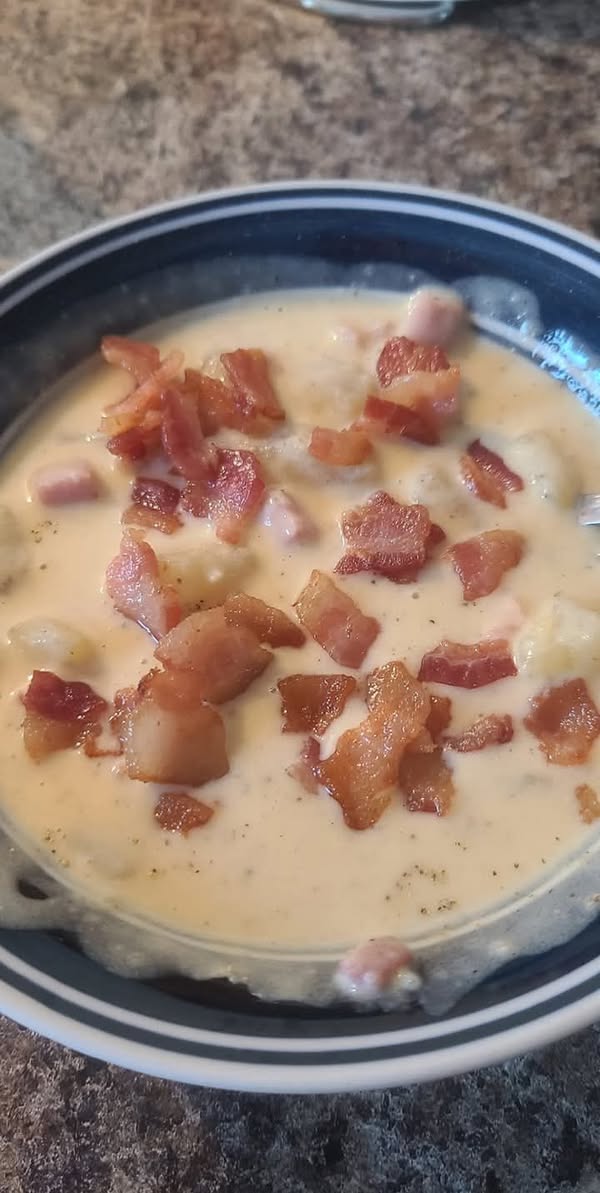 Cheesy crockpot potato soup