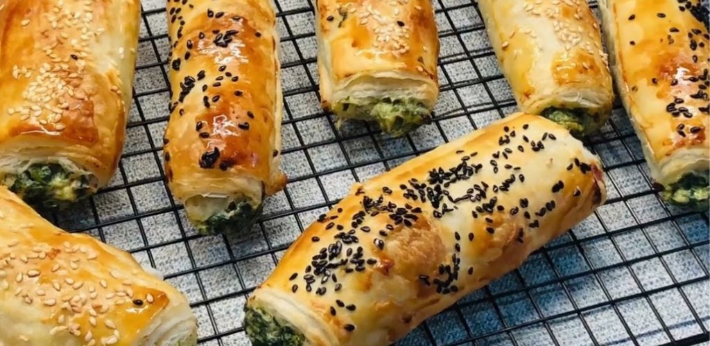 Puff Pastry with Spinach and Cheese Rolls